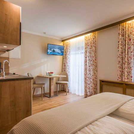 Gaestehaus Knunbauer Mayrhofen Exteriör bild