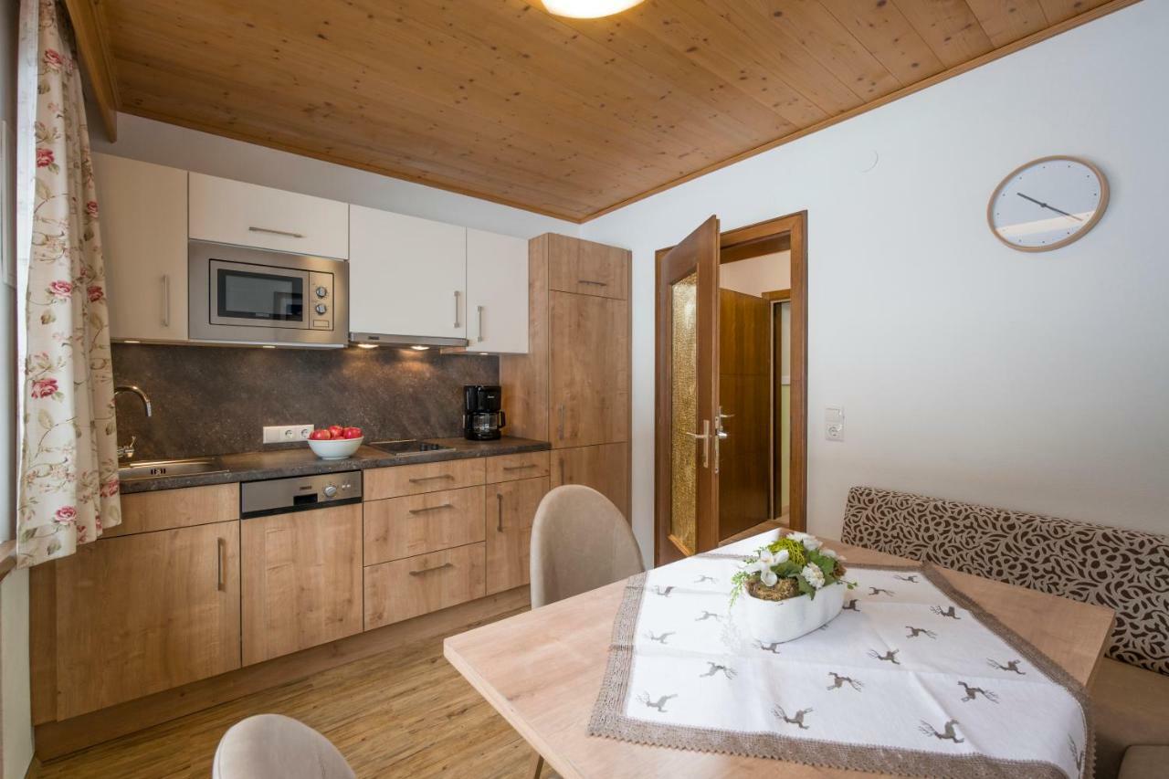 Gaestehaus Knunbauer Mayrhofen Exteriör bild
